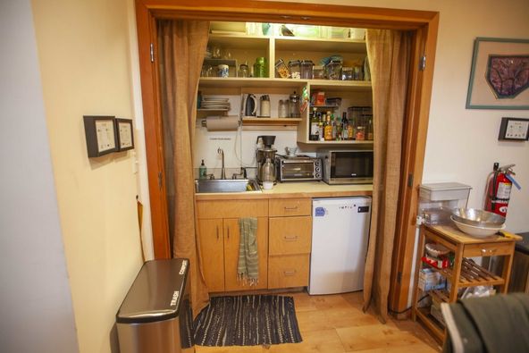 883 Sacramento St, San Francisco, CA 94108